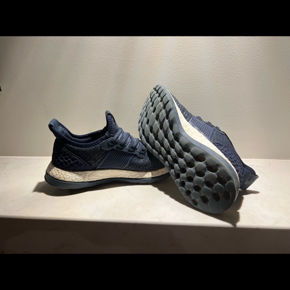 Adidas pureboost running shoes navy -used - Picture 3 of 3